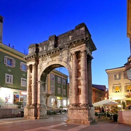 Mia Apartman