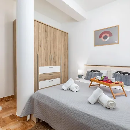 Apartament Mia *
